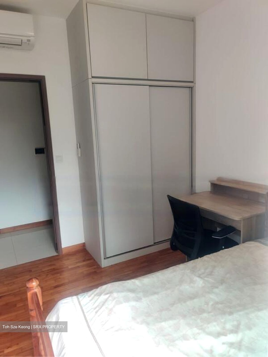 1 Canberra (D27), Condominium #459664491